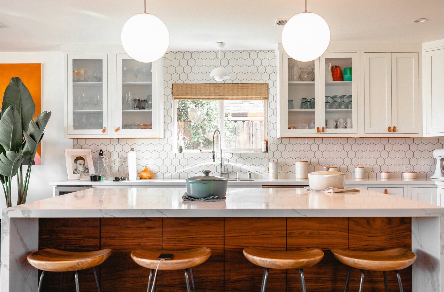 Modern open-plan kitchen in a California short-term rental managed by Nexora Hosts